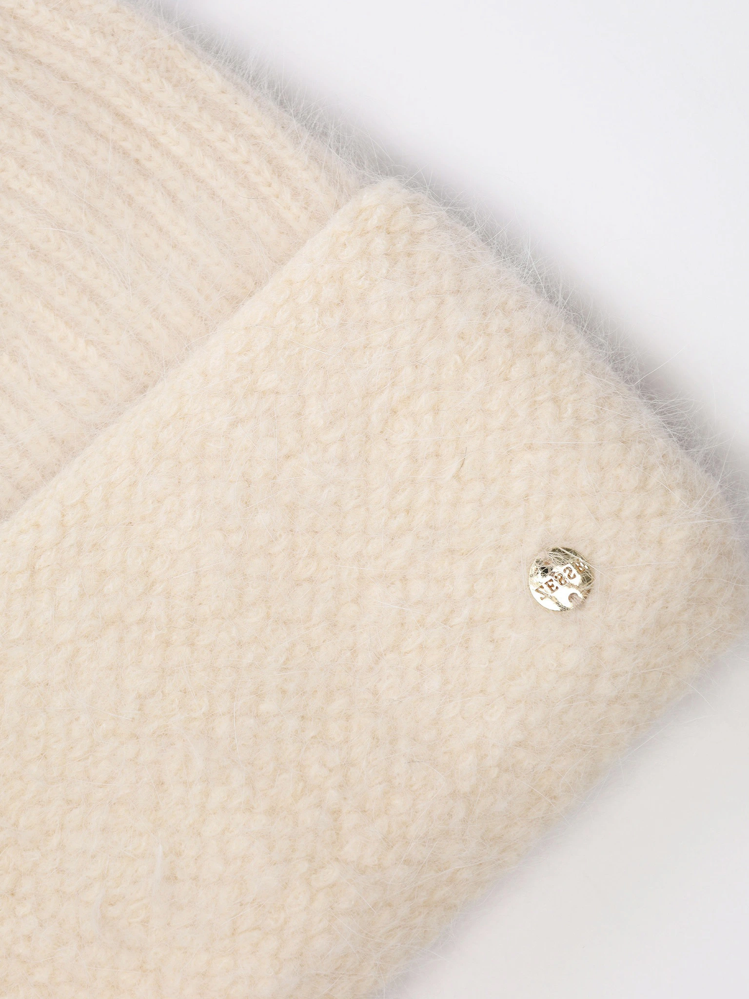 Шапка-бини из ангоры и нейлона с отворотом в ассортименте